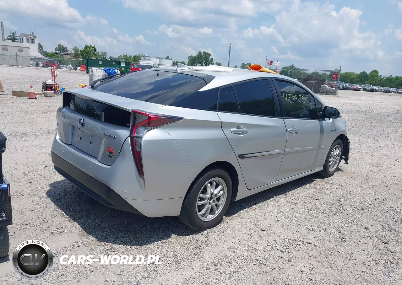 2018 Toyota Prius Two VIN:JTDKBRFU6J3604802 - 4