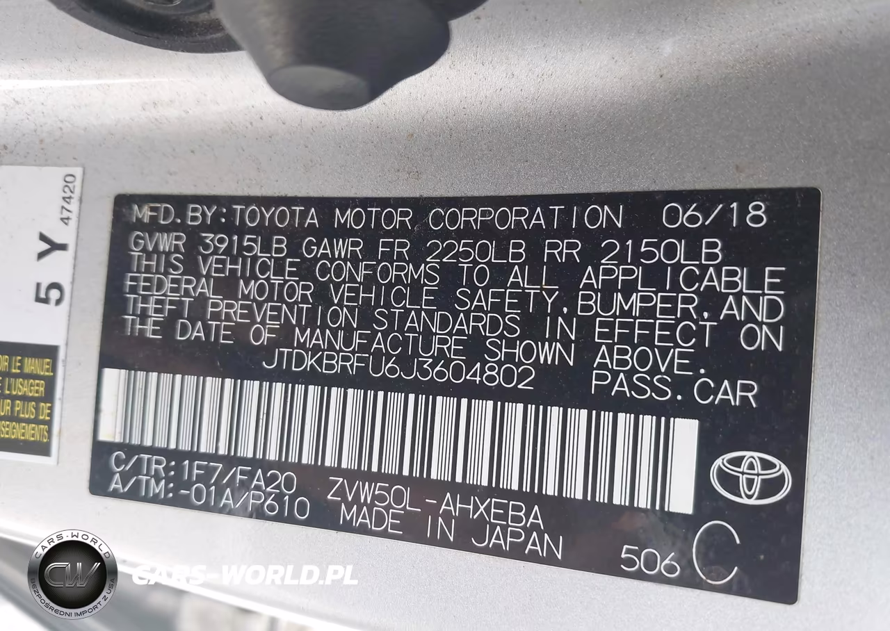 2018 Toyota Prius Two VIN:JTDKBRFU6J3604802 - 9