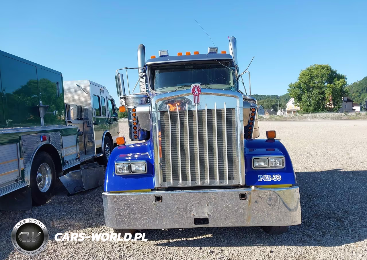 2020 Kenworth W900 VIN:1XKWD40XXLR402762 - 13