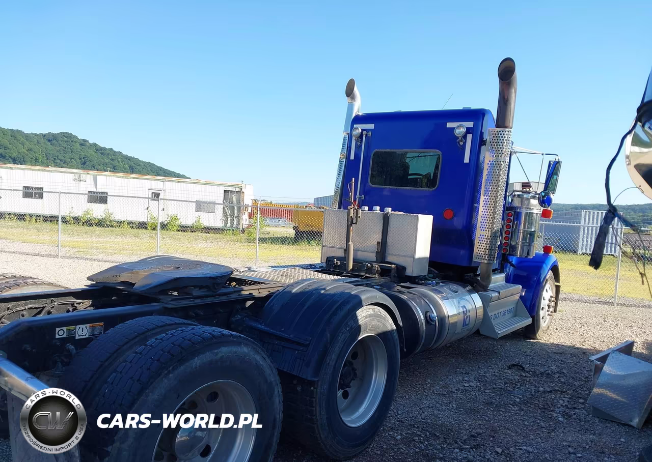 2020 Kenworth W900 VIN:1XKWD40XXLR402762 - 14