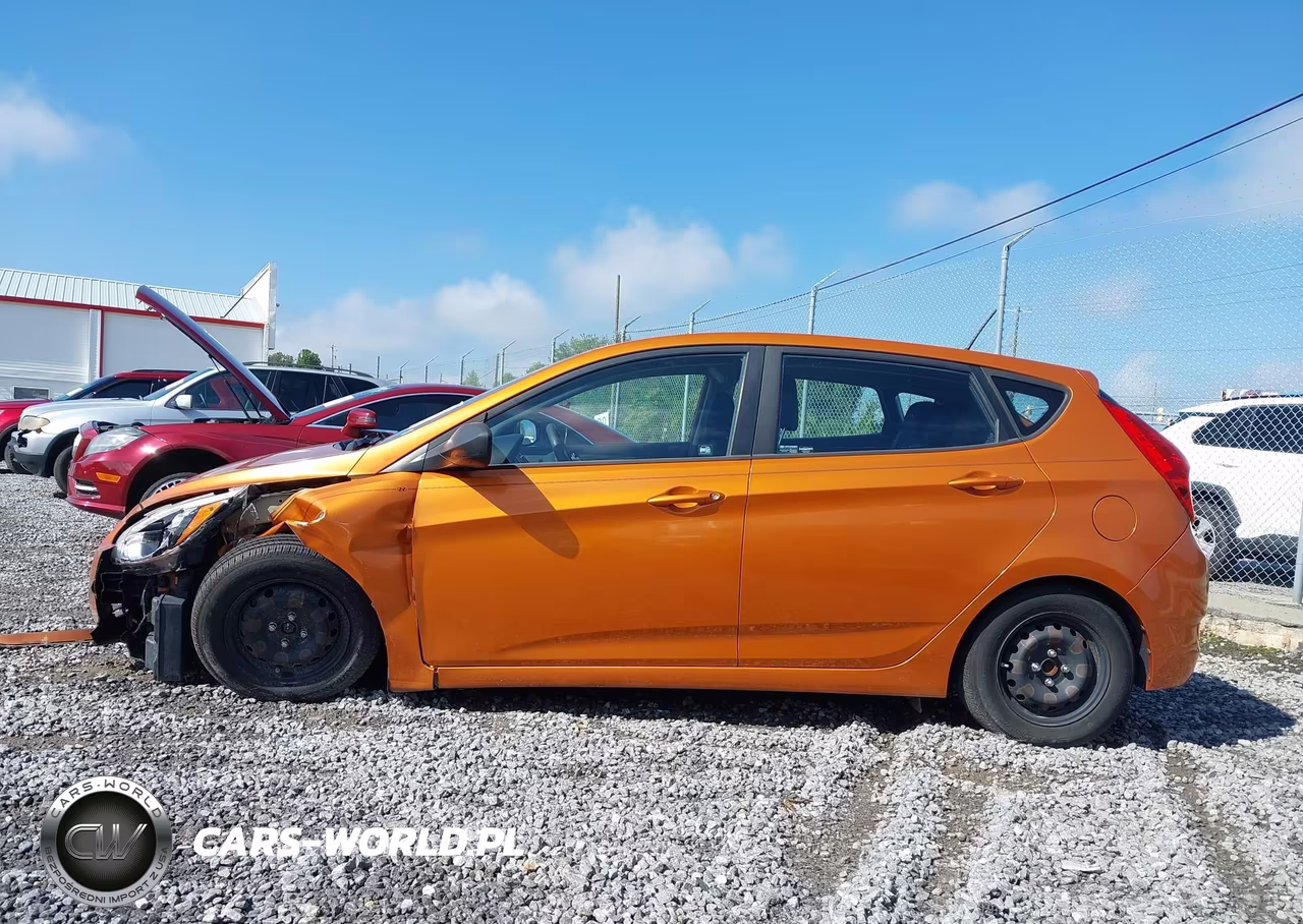 2015 Hyundai Accent Gs VIN:KMHCT5AE2FU220944 - 14