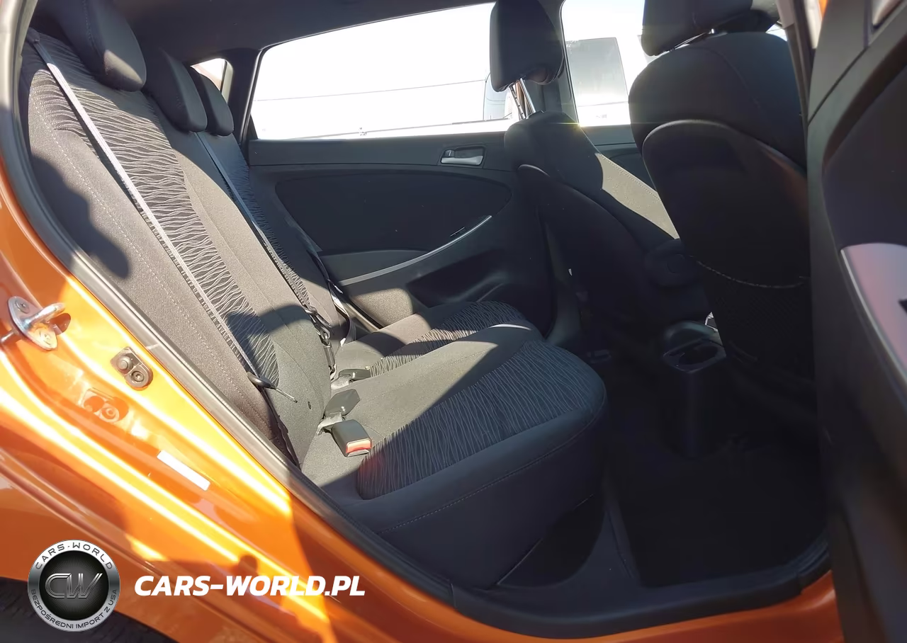 2015 Hyundai Accent Gs VIN:KMHCT5AE2FU220944 - 8