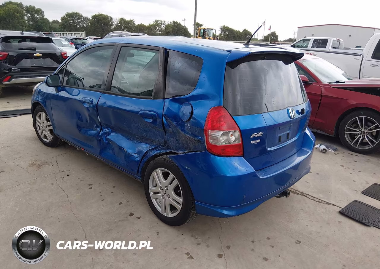 2008 Honda Fit Sport VIN:JHMGD38628S011495 - 3