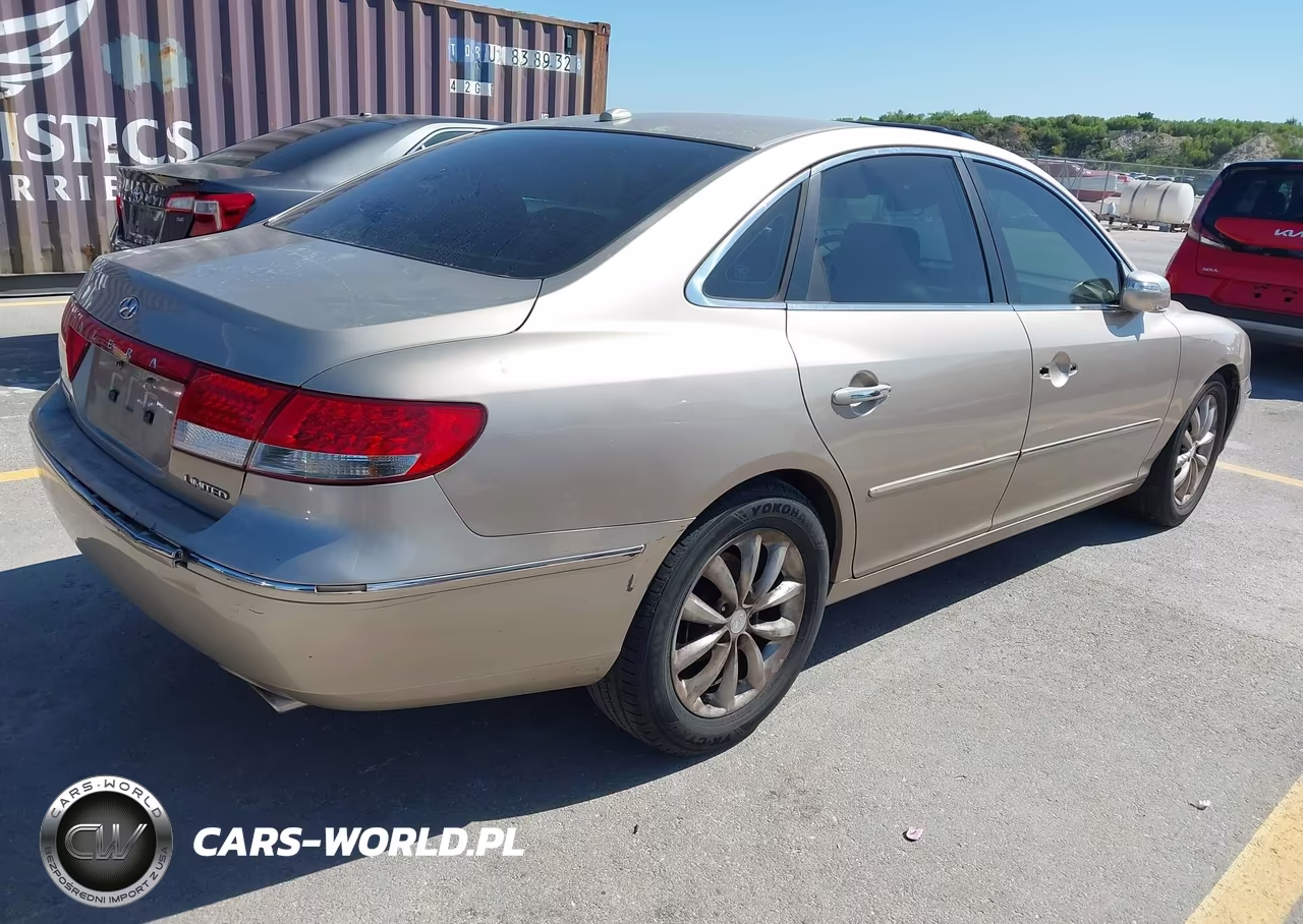 2008 Hyundai Azera Limited VIN:KMHFC46F28A297035 - 4