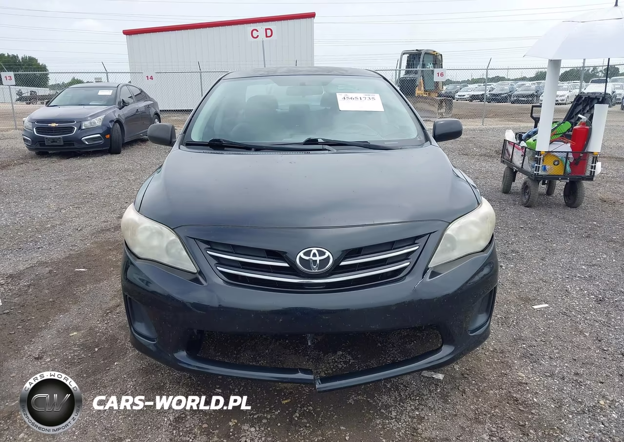 2013 Toyota Corolla Le VIN:5YFBU4EE8DP189811 - 13