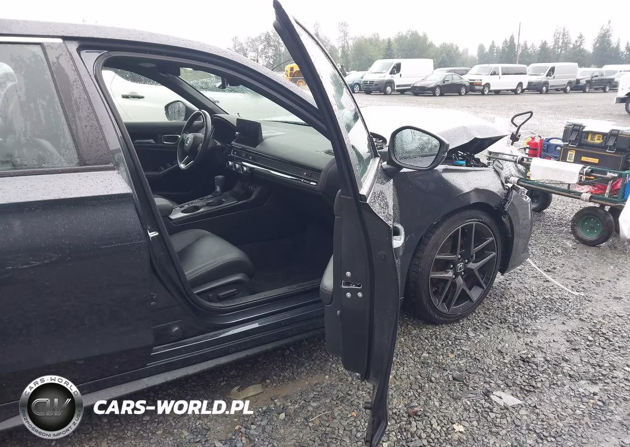 2024 Honda Civic Sport Touring VIN:19XFL1H83RE017204 - 5