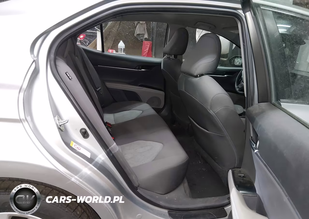 2018 Toyota Camry Le VIN:4T1B11HK0JU628521 - 8