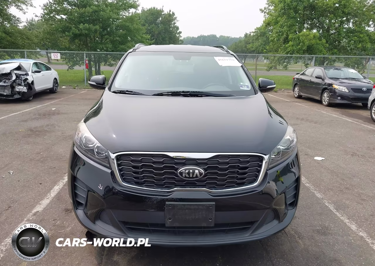2019 Kia Sorento 3.3L S VIN:5XYPGDA51KG587737 - 12