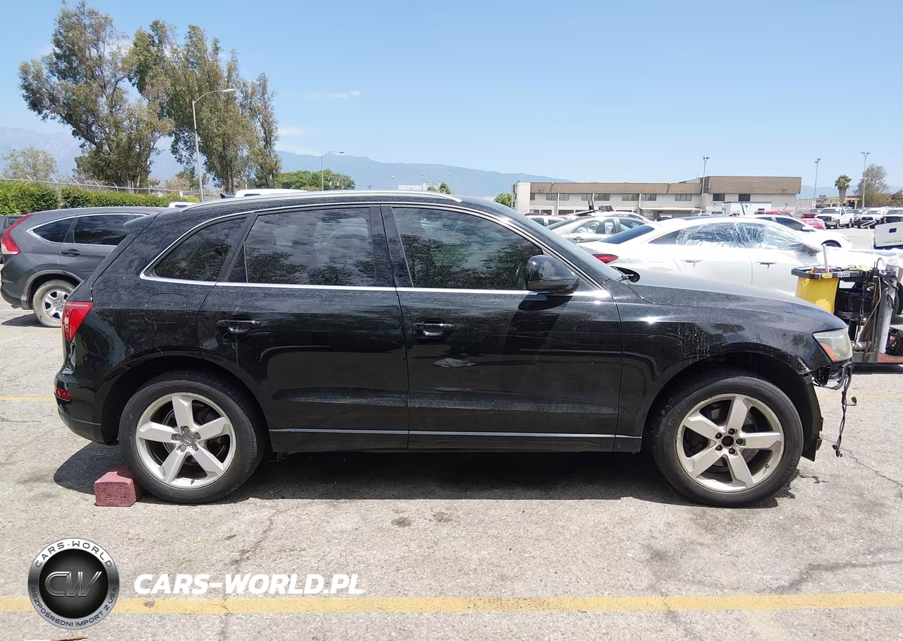 2011 Audi Q5 2.0T Premium VIN:WA1LFAFP1BA106180 - 13