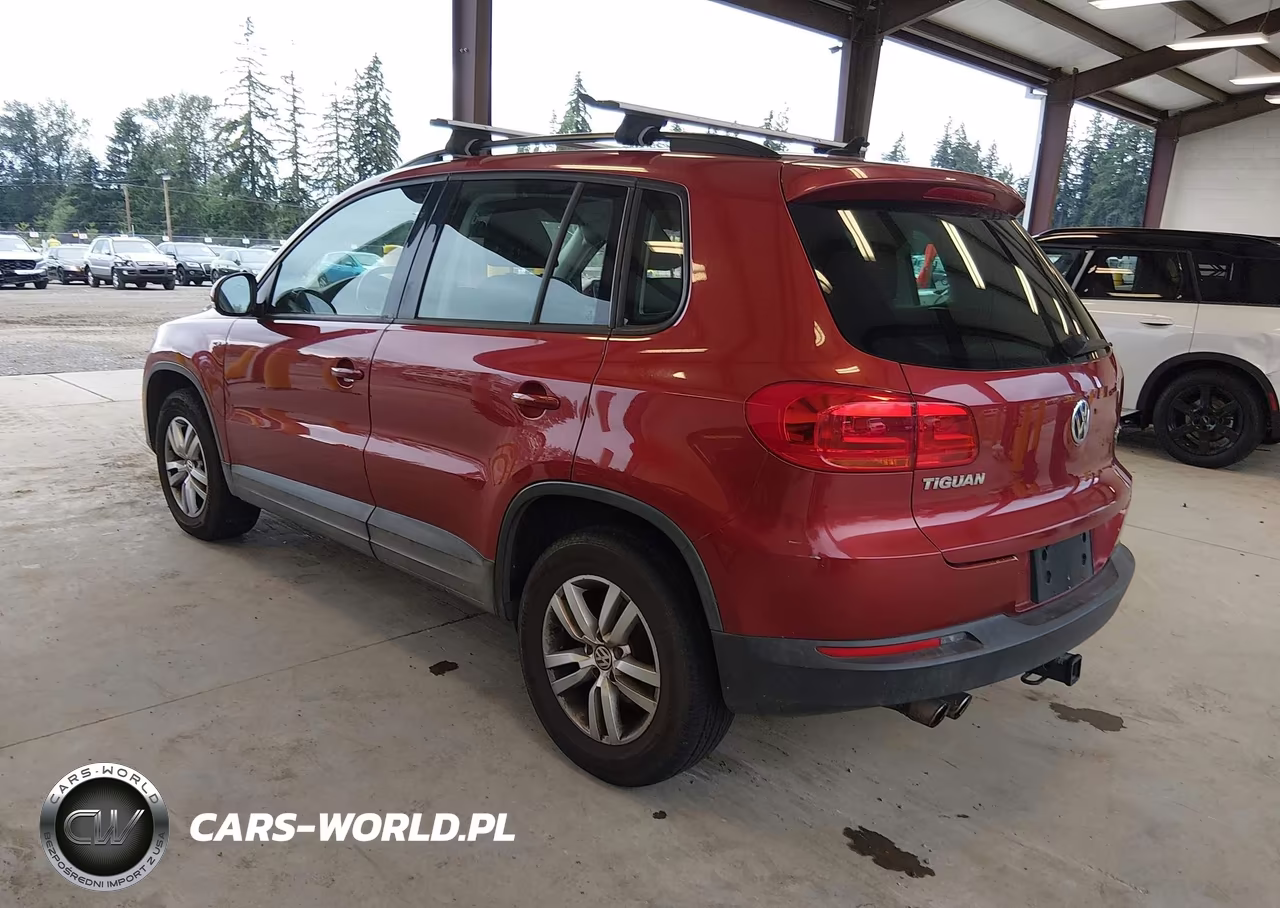 2015 Volkswagen Tiguan S VIN:WVGBV7AXXFW092220 - 3