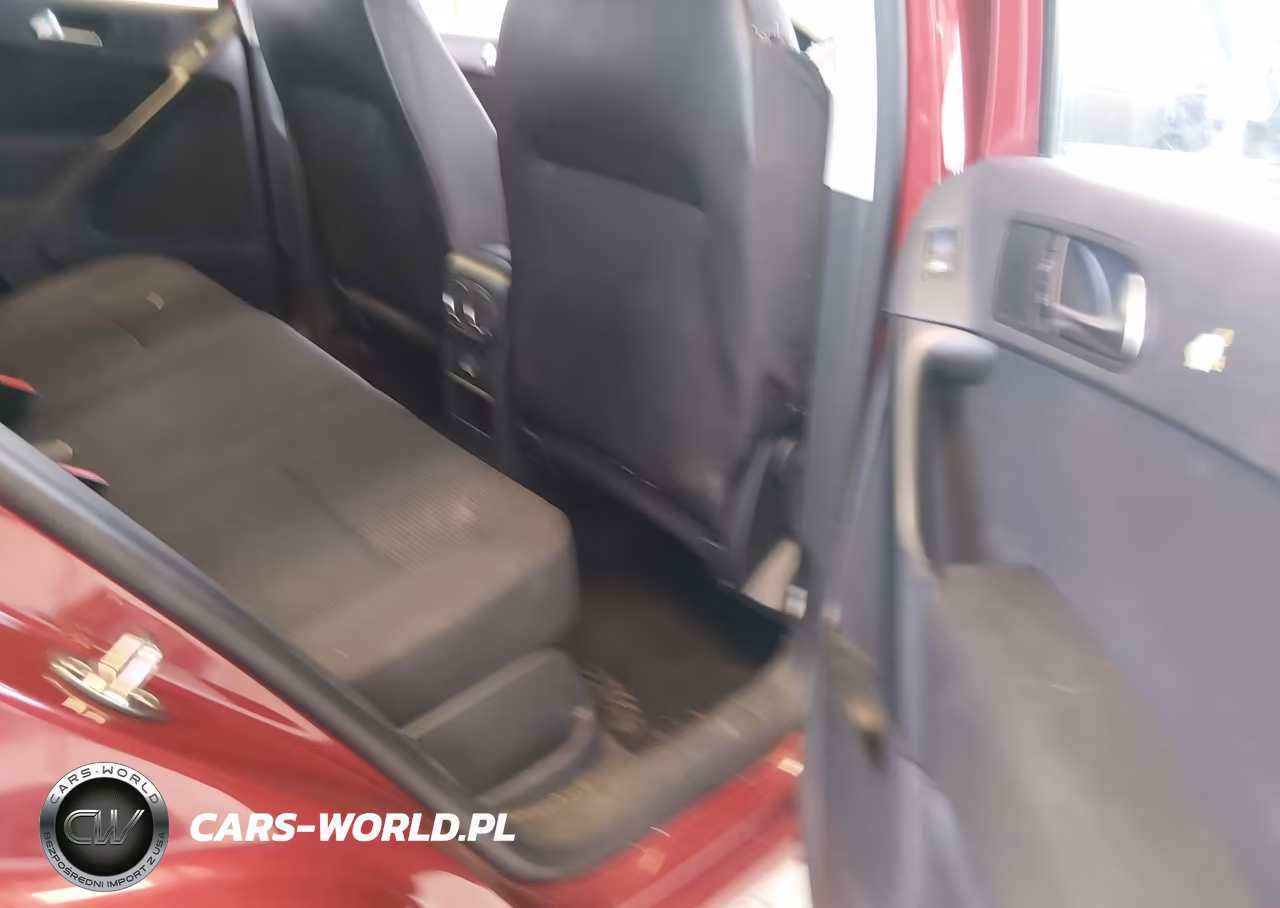 2015 Volkswagen Tiguan S VIN:WVGBV7AXXFW092220 - 8