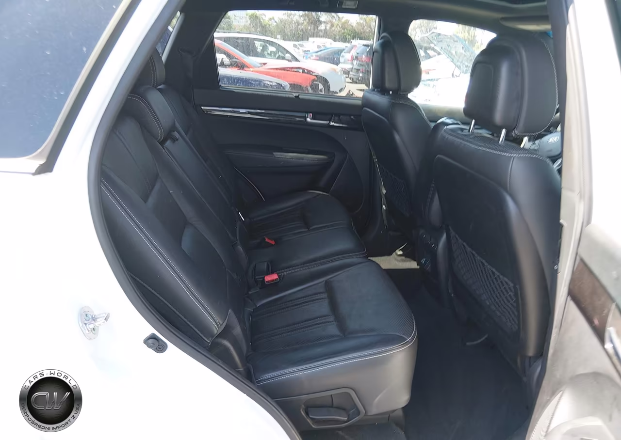 2014 Kia Sorento Limited V6 VIN:5XYKW4A7XEG439010 - 8