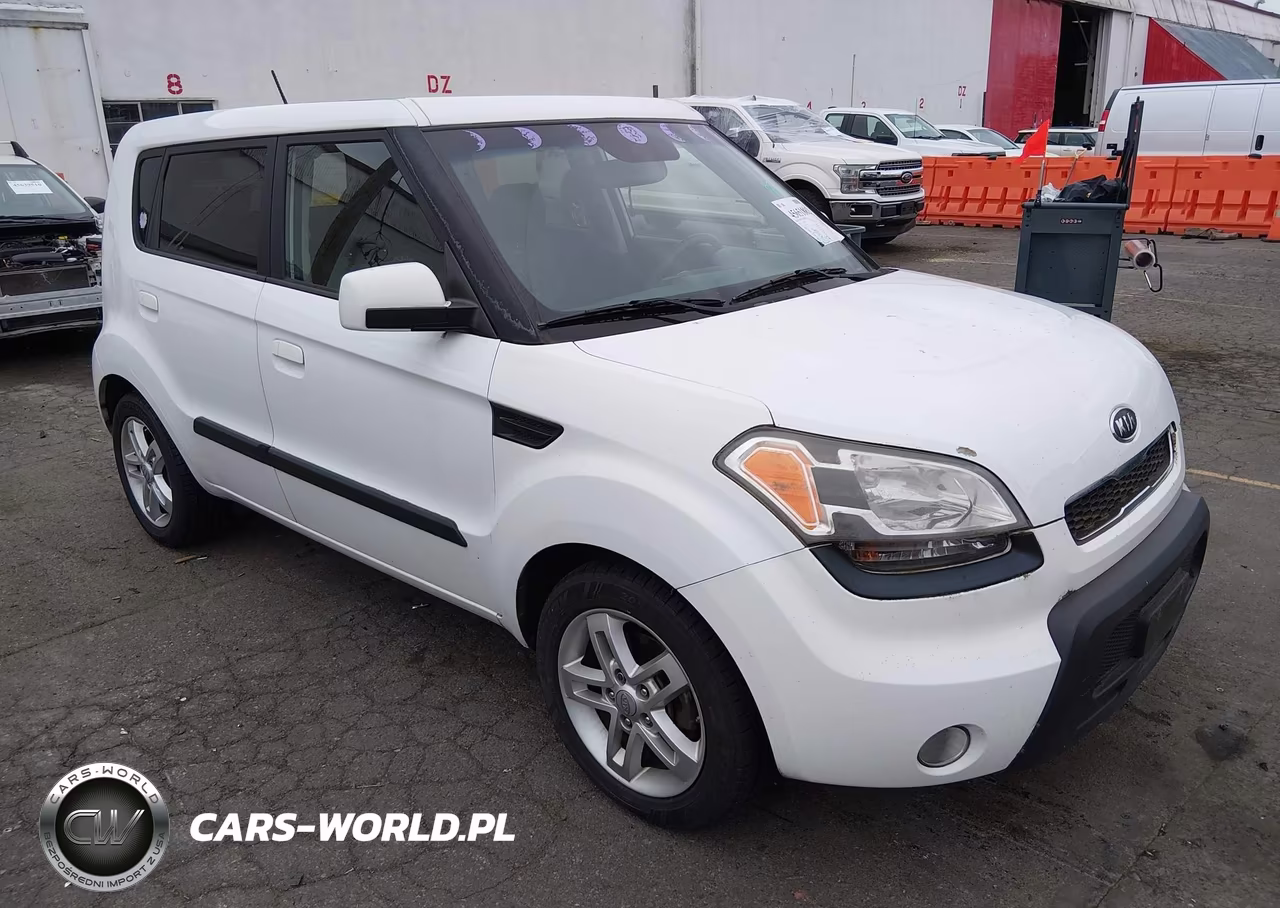 2010 Kia Soul +