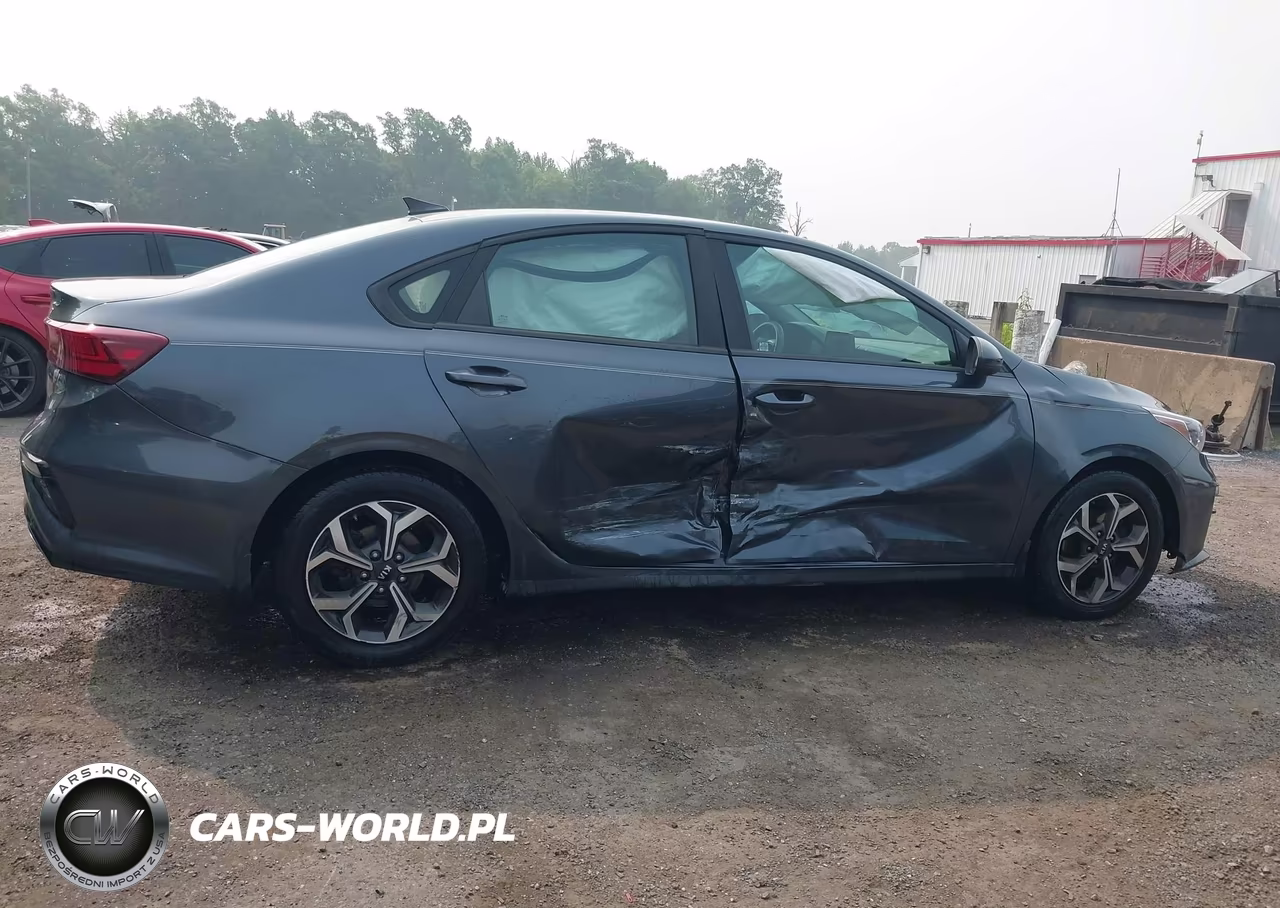 2019 Kia Forte Lxs VIN:3KPF24AD5KE067569 - 13
