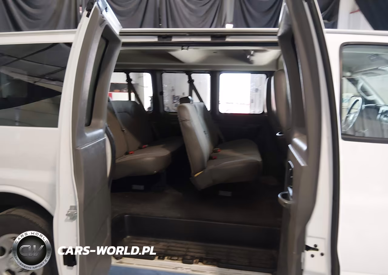 2020 Chevrolet Express Passenger Rwd 2500 Regular Wheelbase Ls VIN:1GAWGEFP6L1255914 - 8