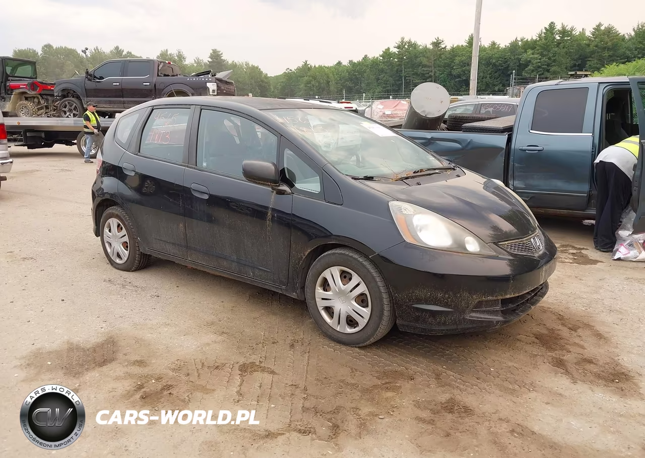 2011 Honda Fit VIN:JHMGE8H35BS001860 - 1