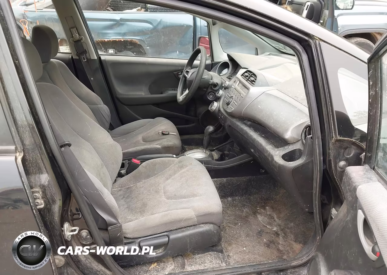 2011 Honda Fit VIN:JHMGE8H35BS001860 - 5