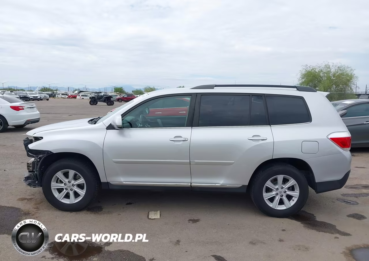 2013 Toyota Highlander Base Plus V6 VIN:5TDBK3EH0DS202472 - 14