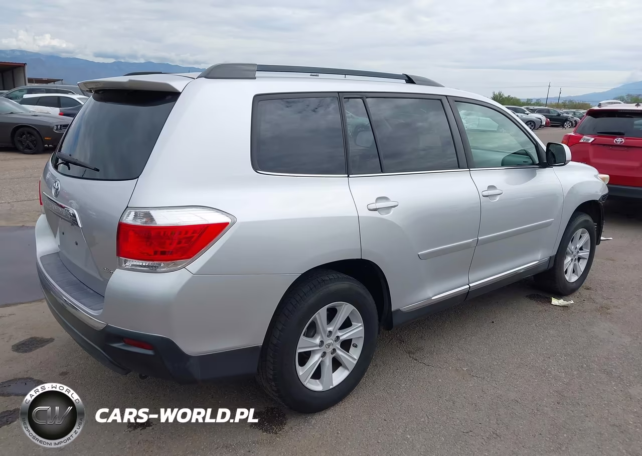 2013 Toyota Highlander Base Plus V6 VIN:5TDBK3EH0DS202472 - 4