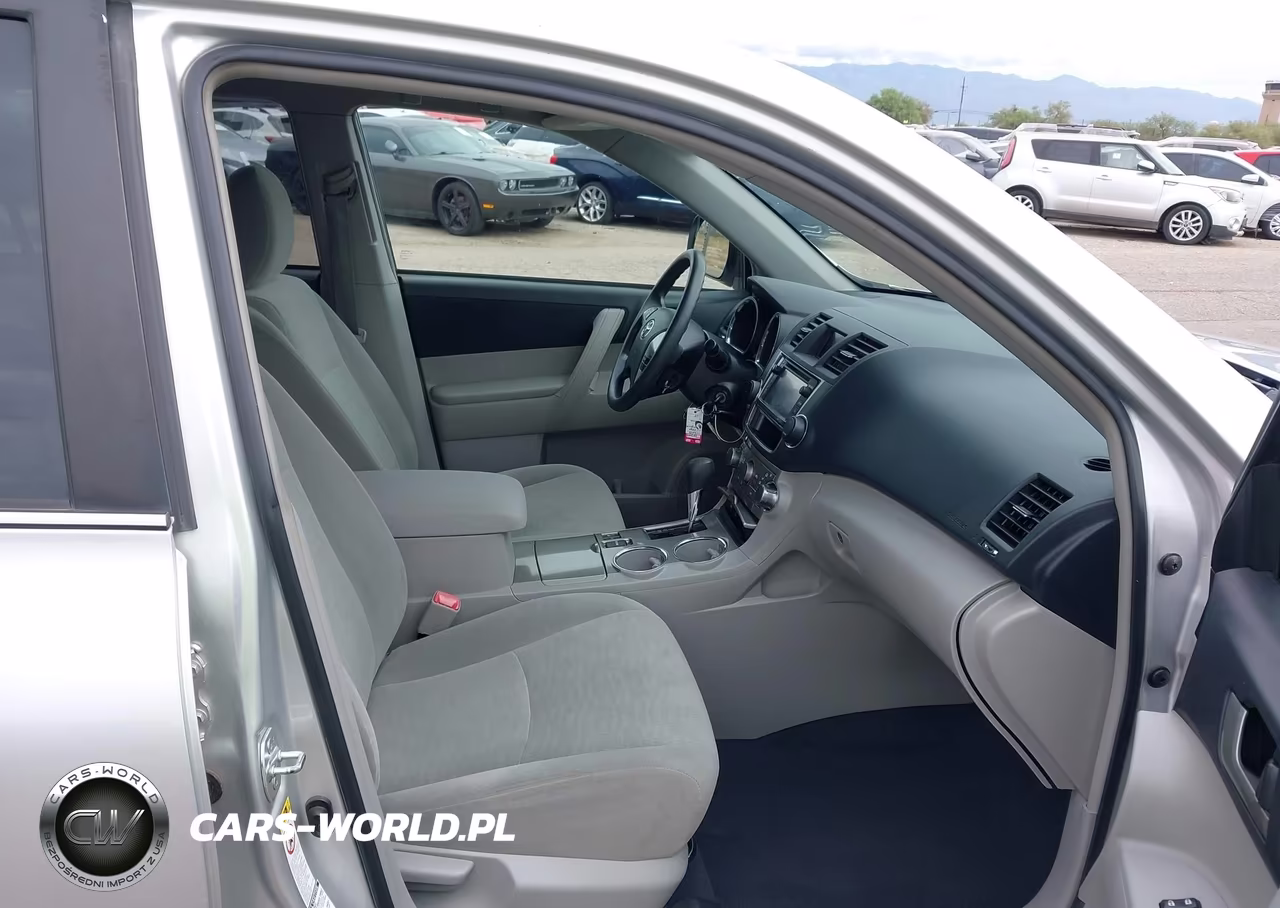 2013 Toyota Highlander Base Plus V6 VIN:5TDBK3EH0DS202472 - 5