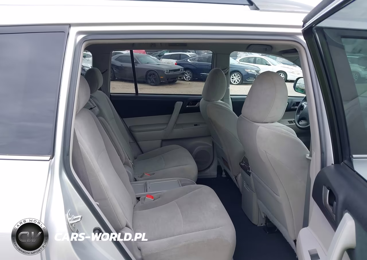2013 Toyota Highlander Base Plus V6 VIN:5TDBK3EH0DS202472 - 8
