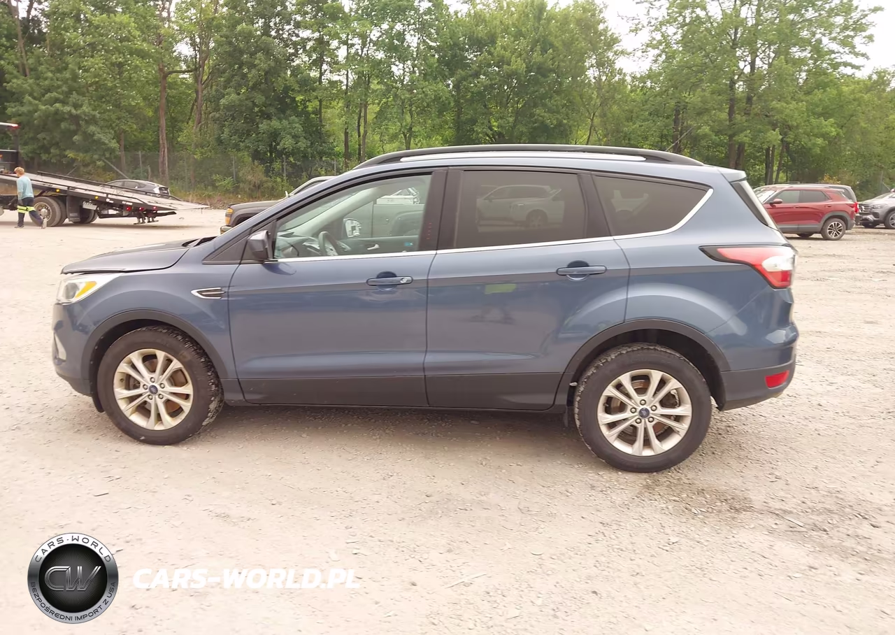 2018 Ford Escape Se VIN:1FMCU9GD1JUA11660 - 14