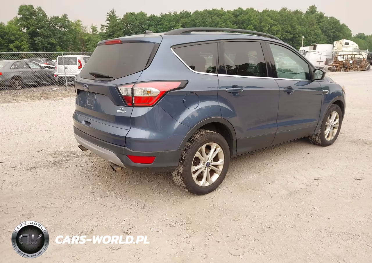 2018 Ford Escape Se VIN:1FMCU9GD1JUA11660 - 4