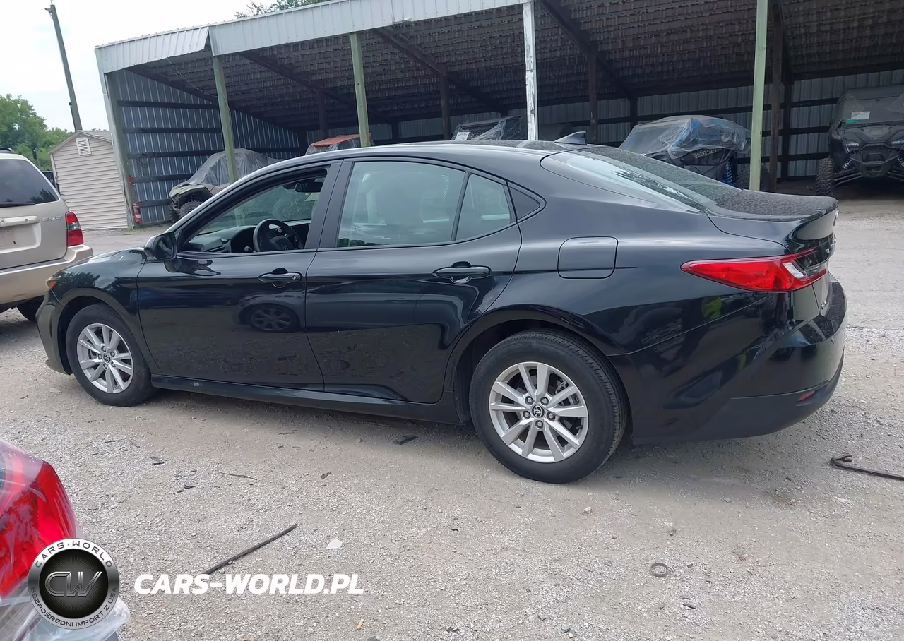 2025 Toyota Camry Le VIN:4T1DAACK5SU526326 - 14