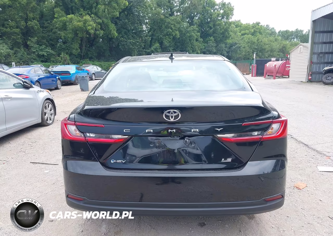 2025 Toyota Camry Le VIN:4T1DAACK5SU526326 - 16