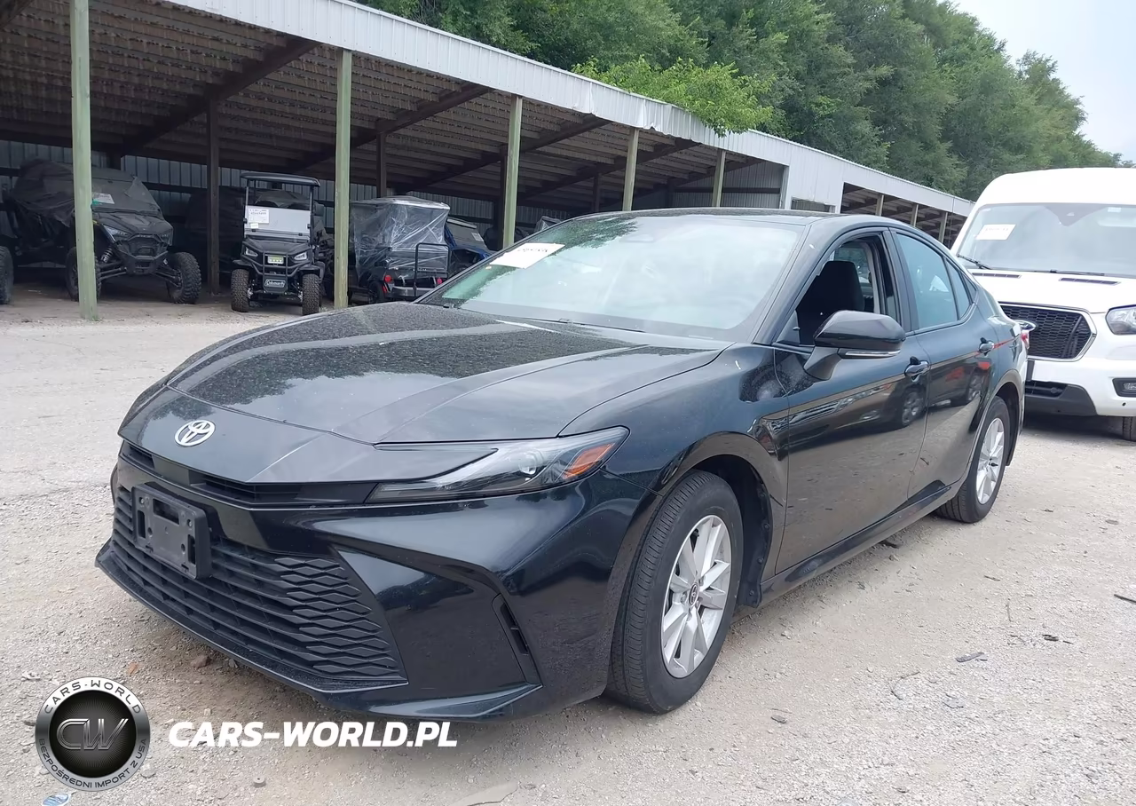 2025 Toyota Camry Le VIN:4T1DAACK5SU526326 - 2