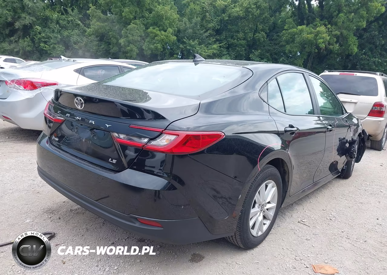 2025 Toyota Camry Le VIN:4T1DAACK5SU526326 - 4