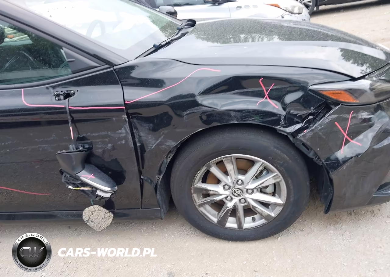2025 Toyota Camry Le VIN:4T1DAACK5SU526326 - 6