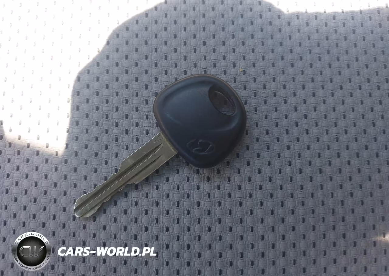 2009 Hyundai Accent Gls VIN:KMHCN46C19U321196 - 11