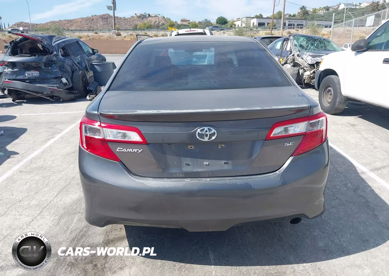 2014 Toyota Camry Se VIN:4T1BF1FK9EU419854 - 16
