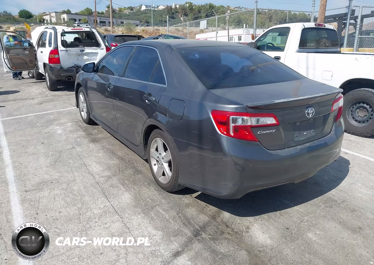 2014 Toyota Camry Se VIN:4T1BF1FK9EU419854 - 3