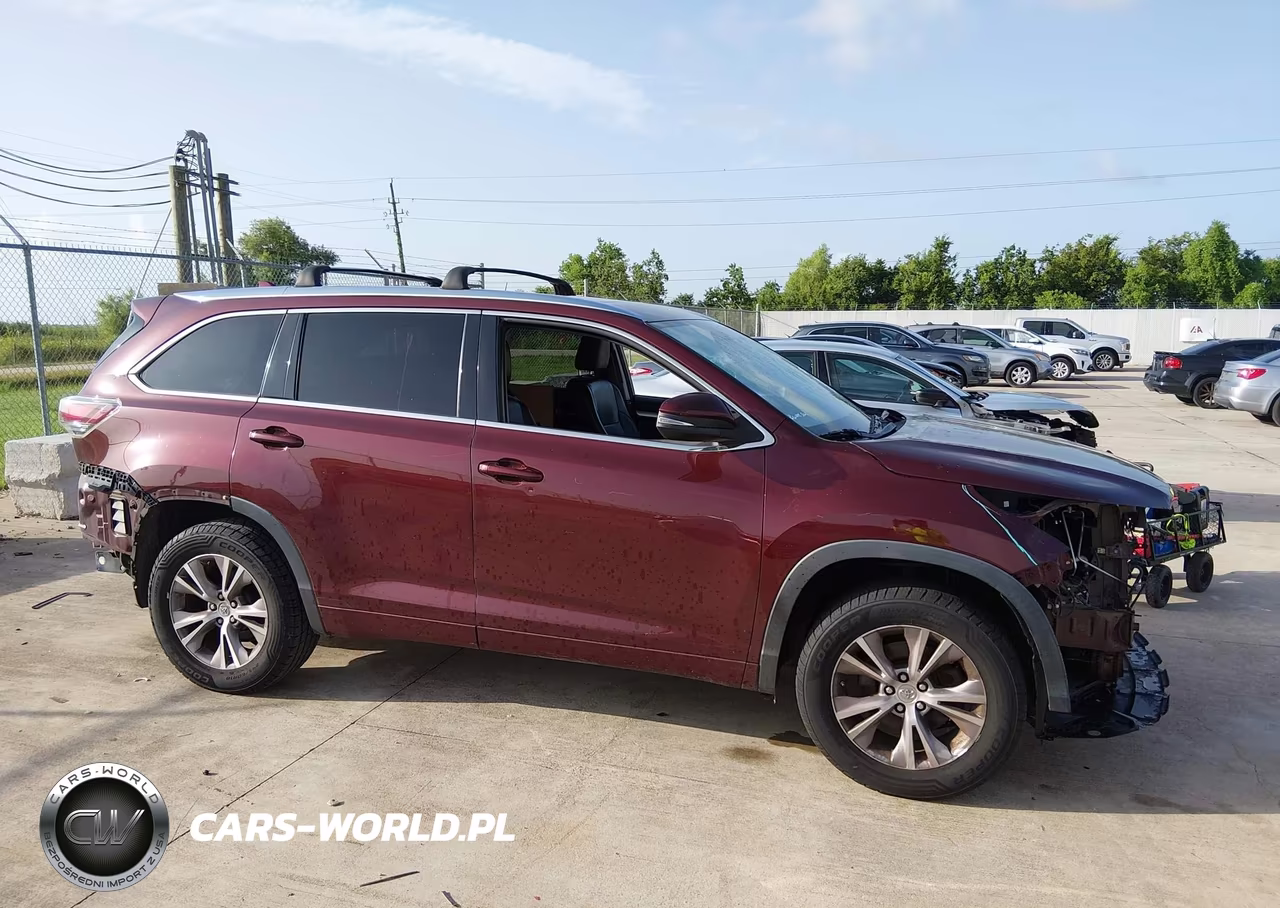 2015 Toyota Highlander Xle V6 VIN:5TDKKRFH2FS115810 - 14