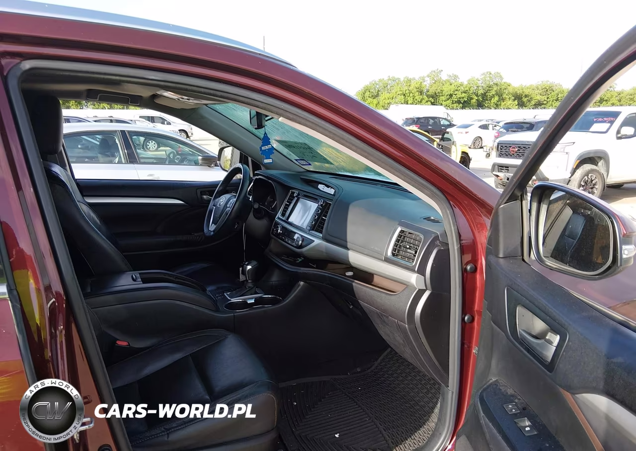2015 Toyota Highlander Xle V6 VIN:5TDKKRFH2FS115810 - 5