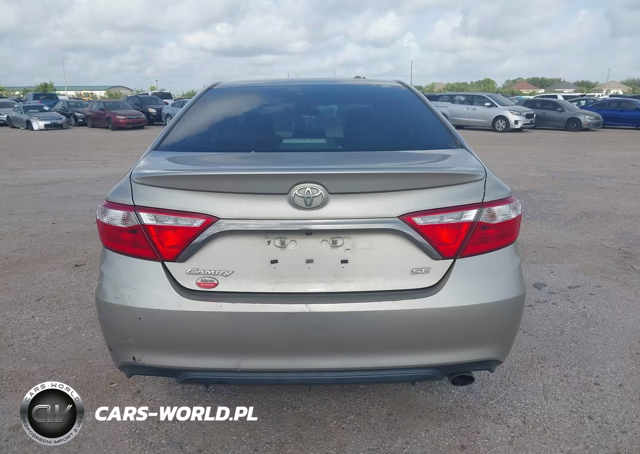 2017 Toyota Camry Se VIN:4T1BF1FKXHU725241 - 16