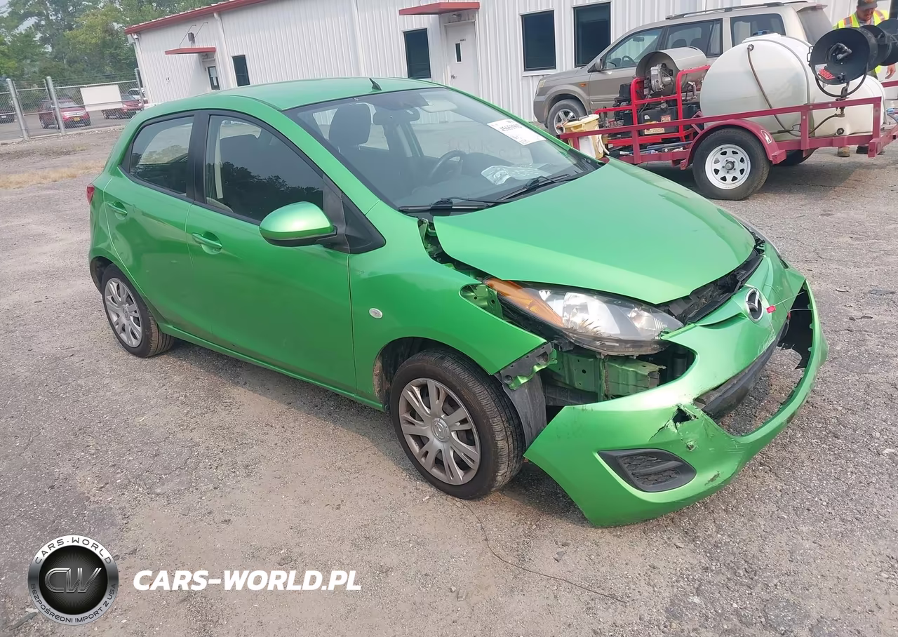 2013 Mazda Mazda2 Sport – zdjęcie 1 z 17