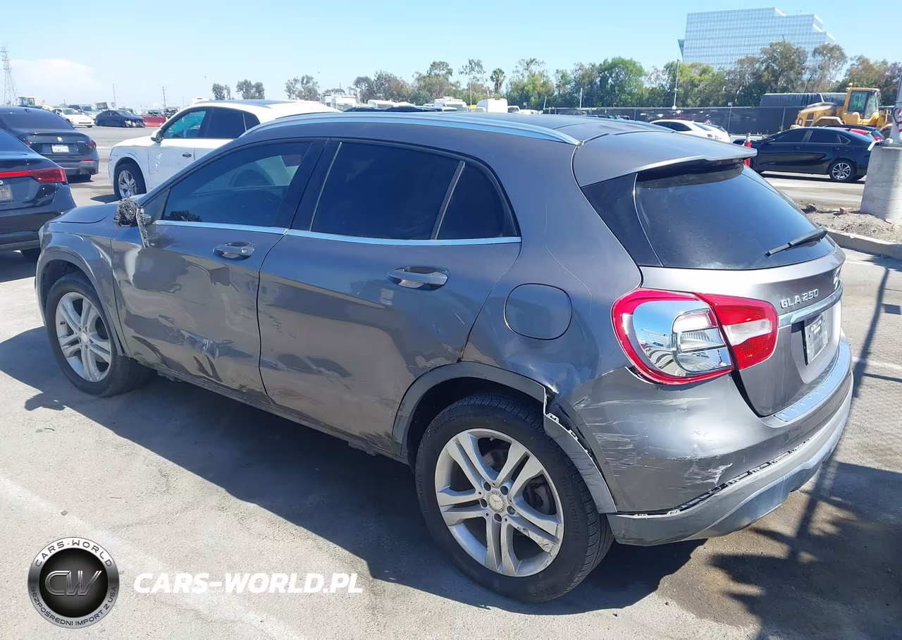 2018 Mercedes-Benz Gla 250 4Matic VIN:WDCTG4GB0JJ370099 - 3