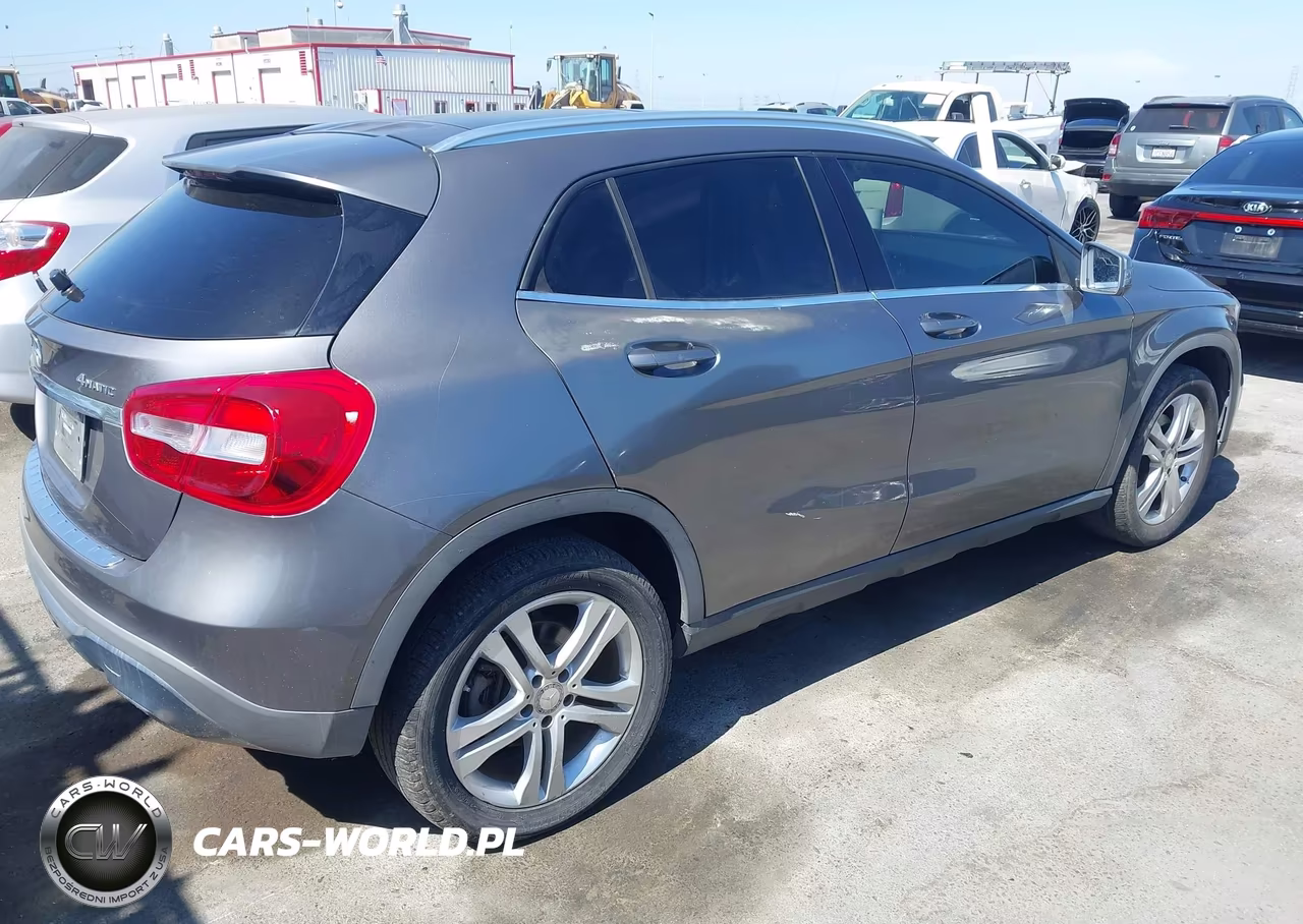 2018 Mercedes-Benz Gla 250 4Matic VIN:WDCTG4GB0JJ370099 - 4