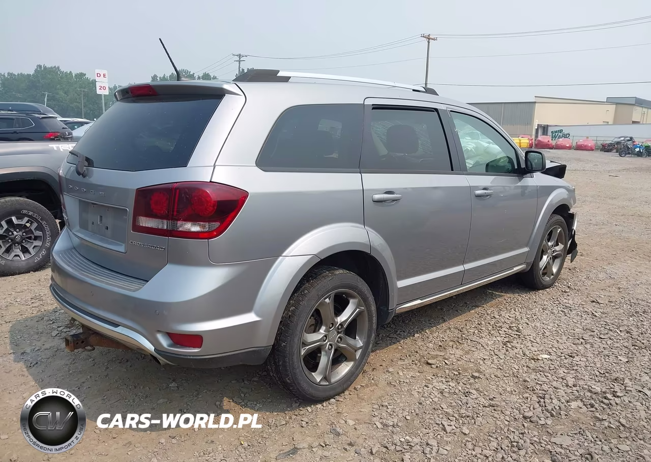 2016 Dodge Journey Crossroad VIN:3C4PDDGG4GT204889 - 4