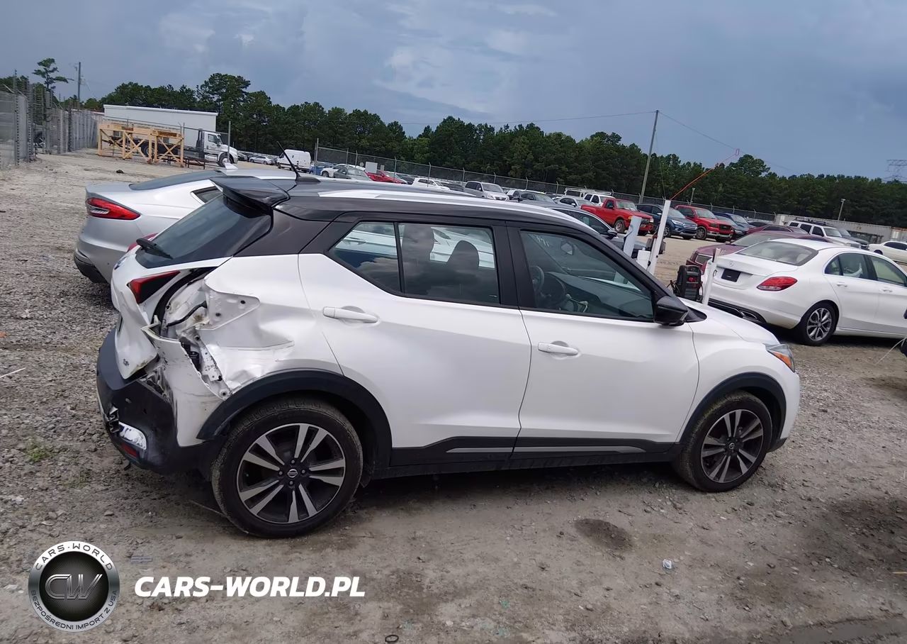 2020 Nissan Kicks Sr Xtronic Cvt VIN:3N1CP5DV1LL558610 - 14