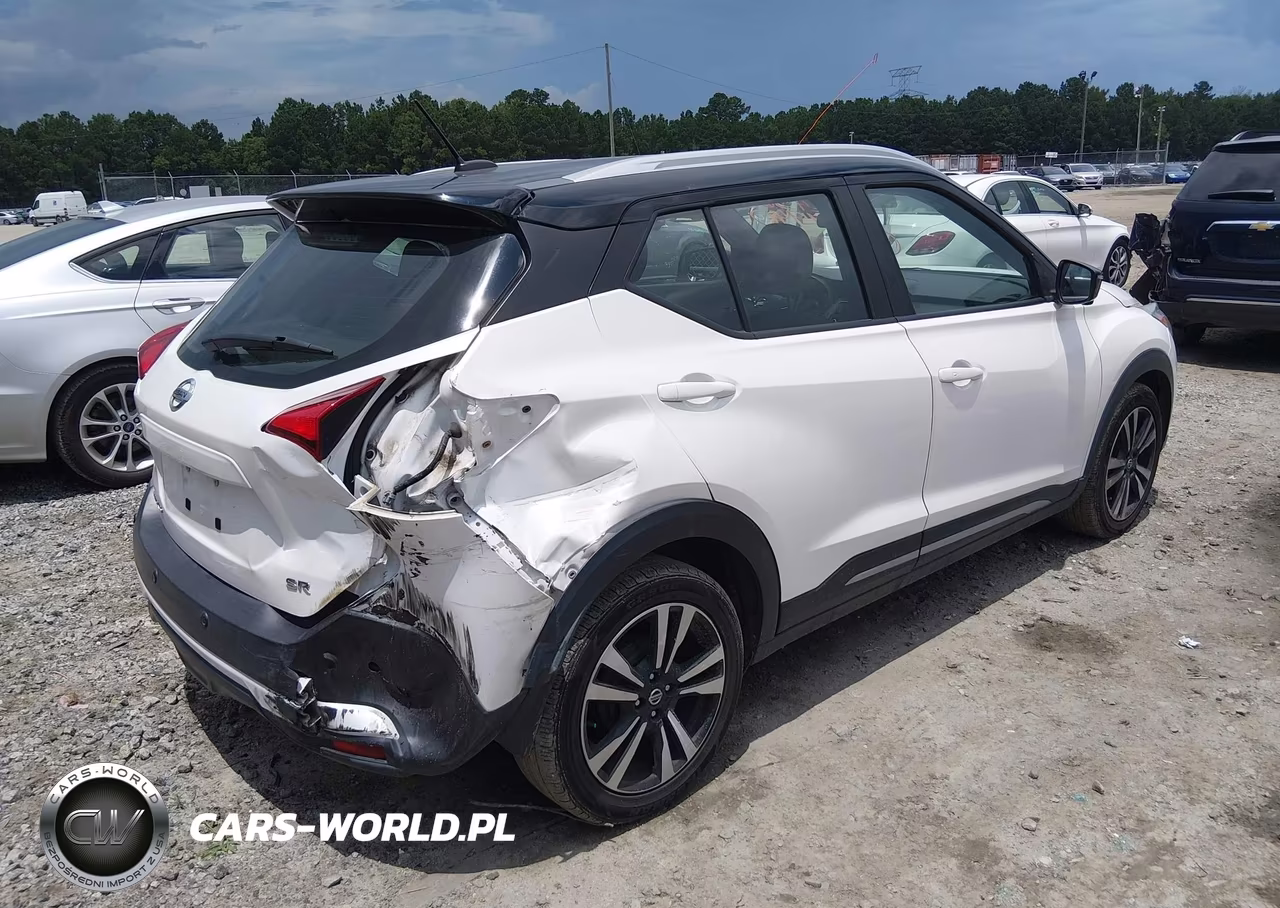 2020 Nissan Kicks Sr Xtronic Cvt VIN:3N1CP5DV1LL558610 - 4