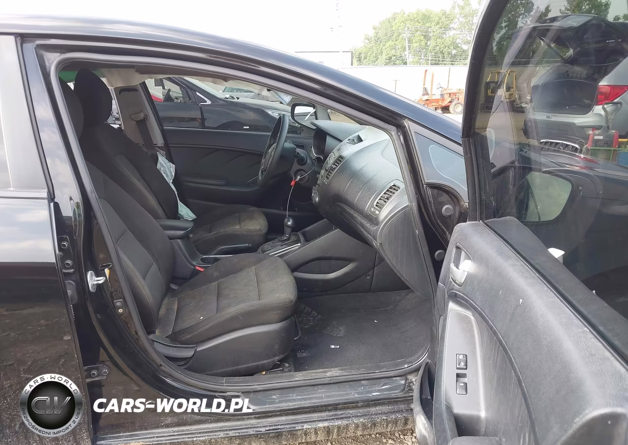 2017 Kia Forte Lx VIN:3KPFK4A78HE052535 - 5