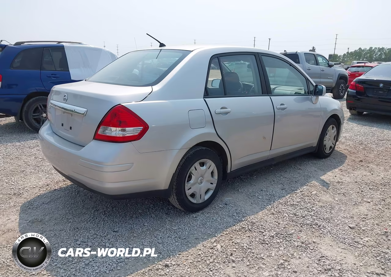 2010 Nissan Versa 1.8S VIN:3N1BC1AP2AL445591 - 4