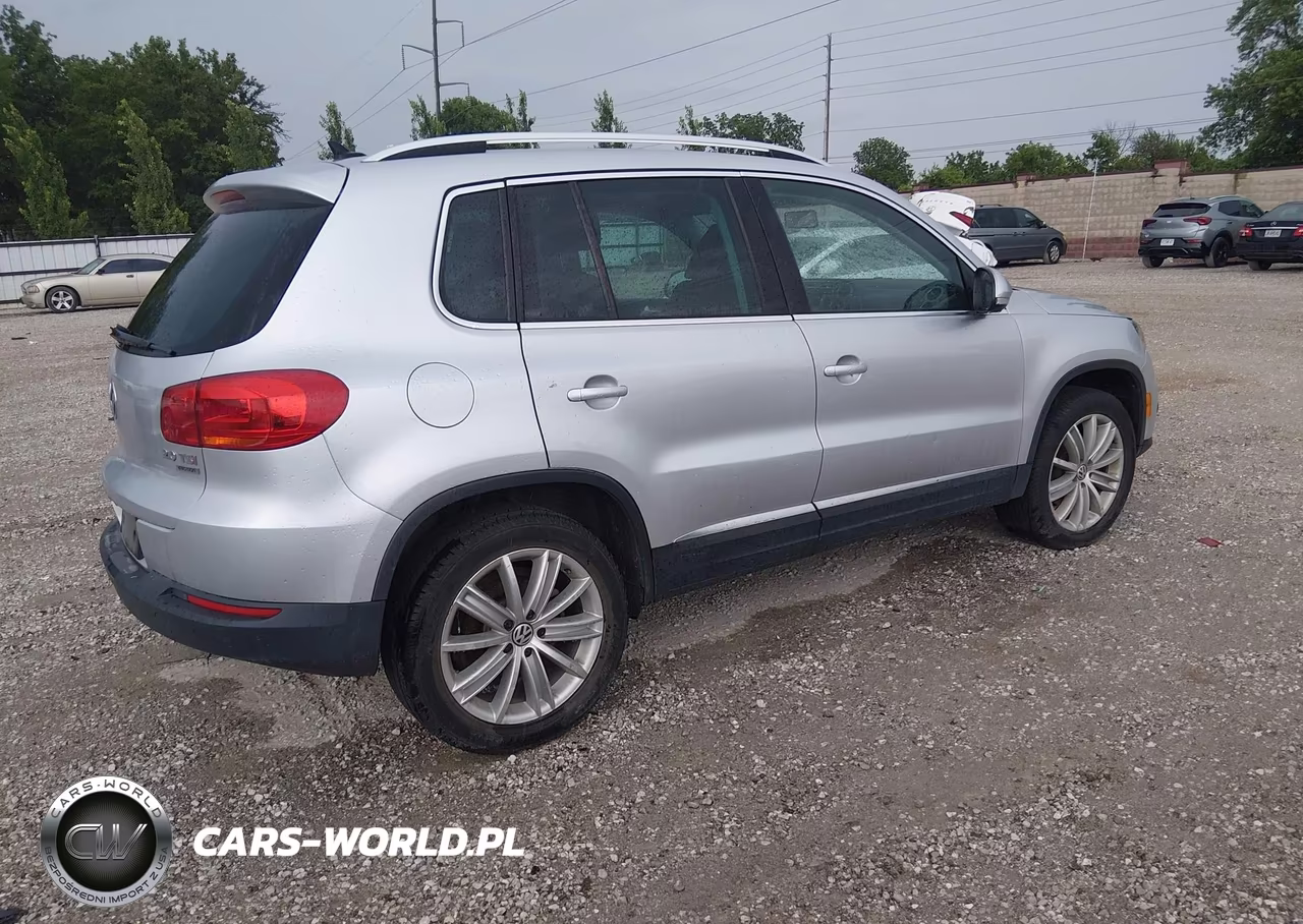 2012 Volkswagen Tiguan Se VIN:WVGBV7AX5CW531321 - 4