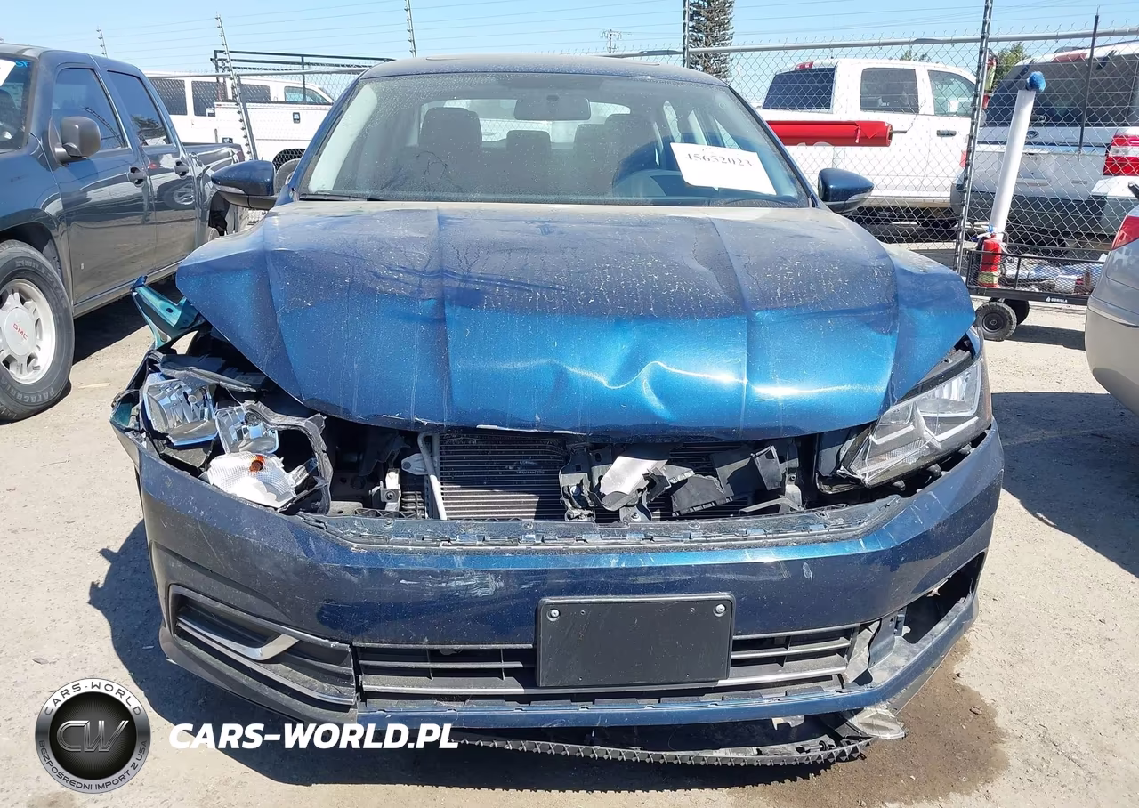2019 Volkswagen Passat 2.0T Wolfsburg Edition VIN:1VWLA7A3XKC013347 - 12