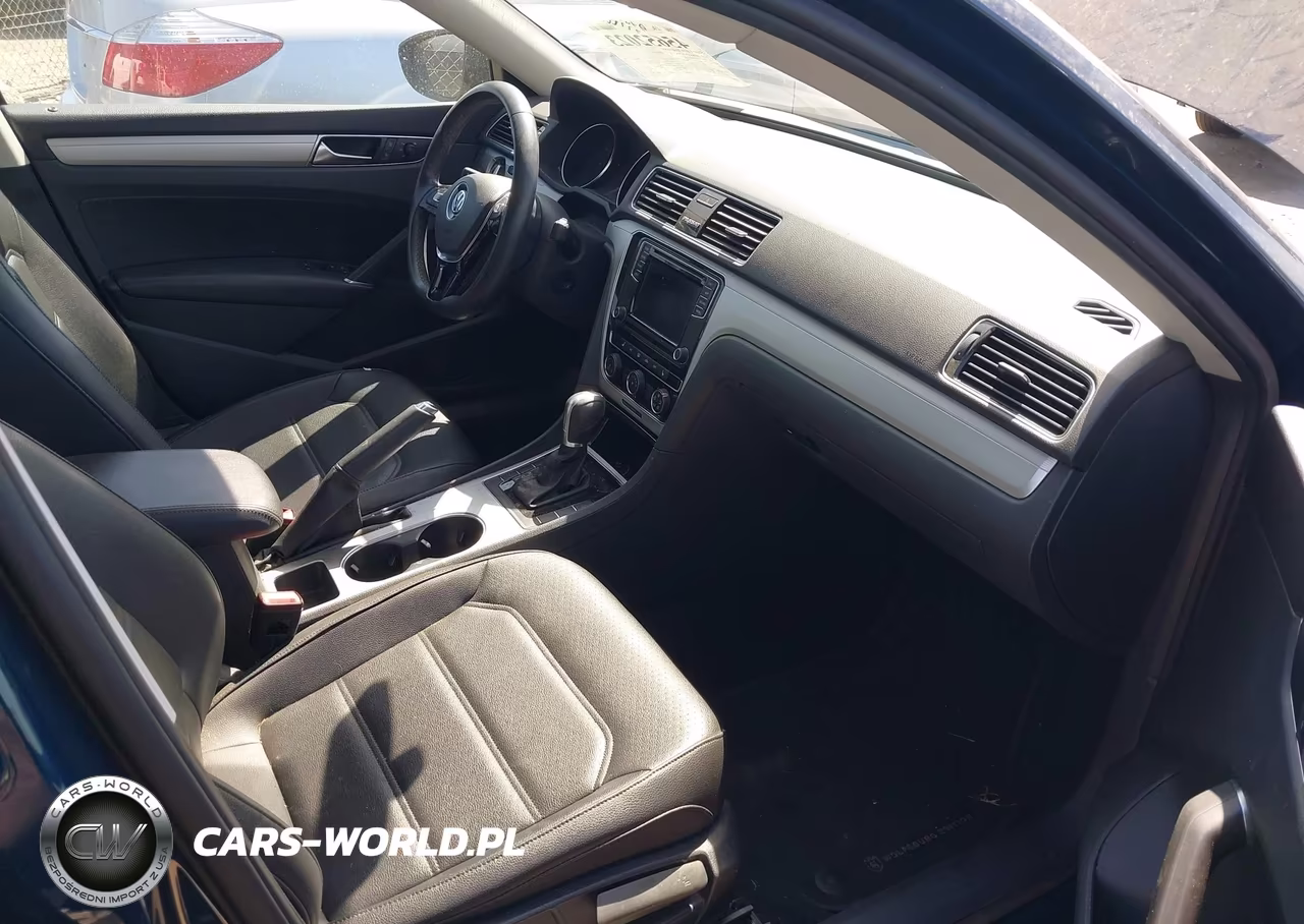 2019 Volkswagen Passat 2.0T Wolfsburg Edition VIN:1VWLA7A3XKC013347 - 5