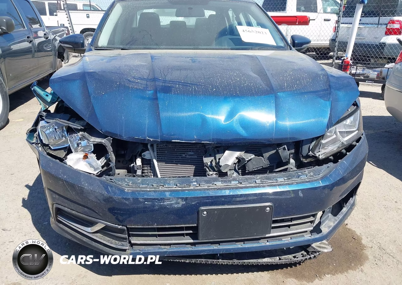 2019 Volkswagen Passat 2.0T Wolfsburg Edition VIN:1VWLA7A3XKC013347 - 6